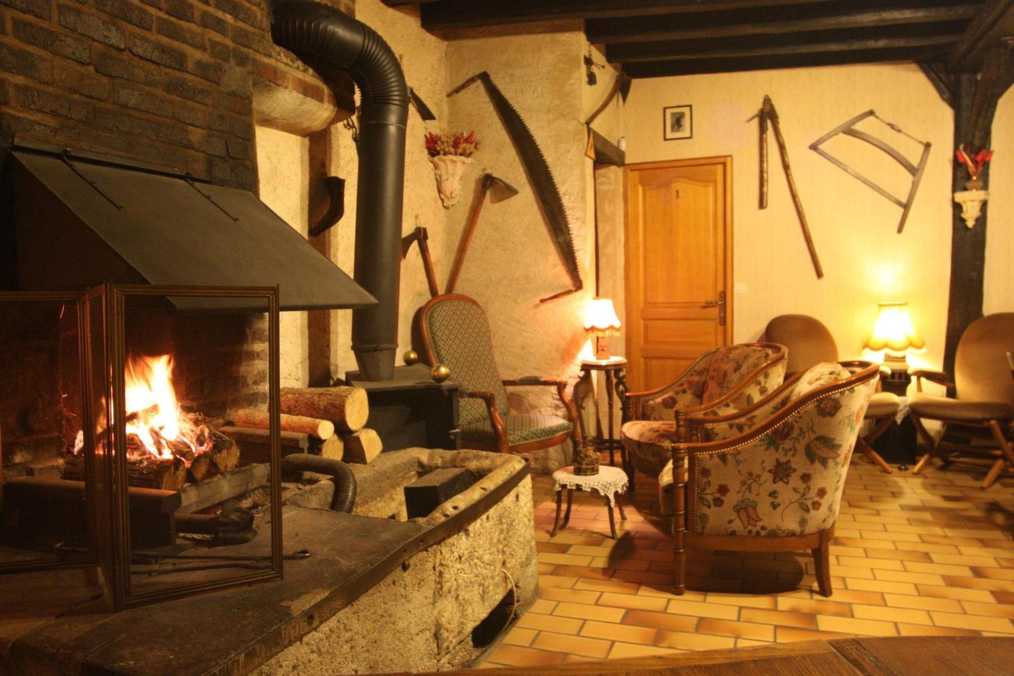 Bed and Breakfast La Maréchalerie Monthodon Exterior foto