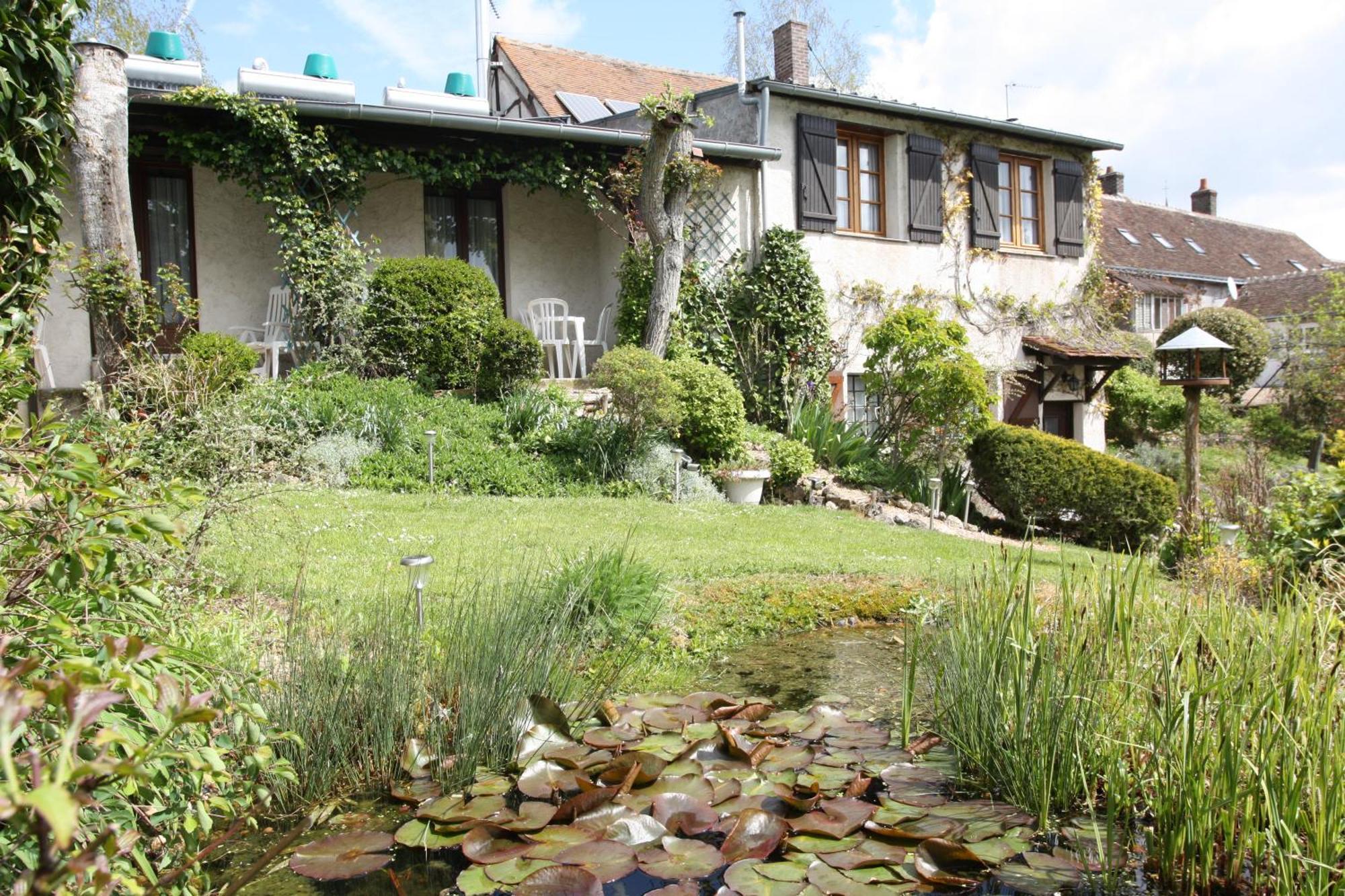 Bed and Breakfast La Maréchalerie Monthodon Exterior foto
